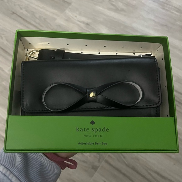 Kate Spade adjustable Bow Belt Bag size s/m genuine leather NWT NIB - Picture 1 of 8